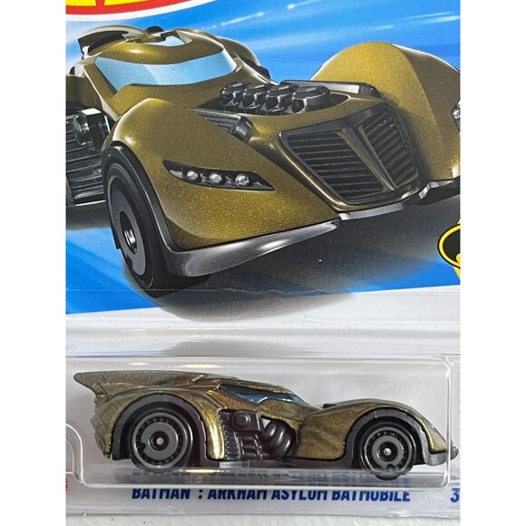 Hot Wheels Batman Arkham Asylum Batmobile 1:64 Diecast Car 2/5 Collectible - Picture 4 of 7